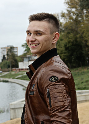 Репетитор Данил Эдуардович