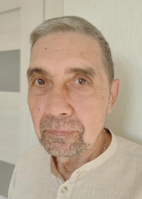 Репетитор Валентин Михайлович