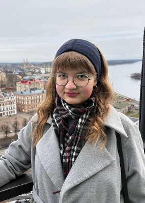 Репетитор Александра Викторовна