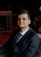 Репетитор Максим Сергеевич