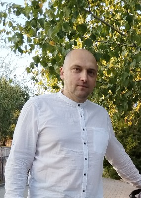 Репетитор Юрий Зигмундович
