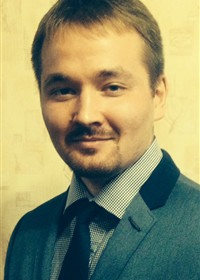 Репетитор Артем Маратович