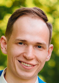 Репетитор Максим Сергеевич 