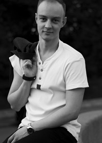 Репетитор Михаил Константинович 