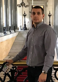 Репетитор Дмитрий Сергеевич 