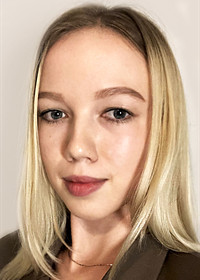 Репетитор Любовь Михайловна 