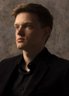 Репетитор Данила Сергеевич 