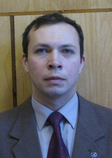 Репетитор Олег Павлович