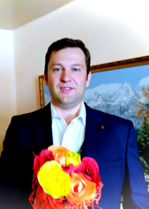 Репетитор Артем Васильевич