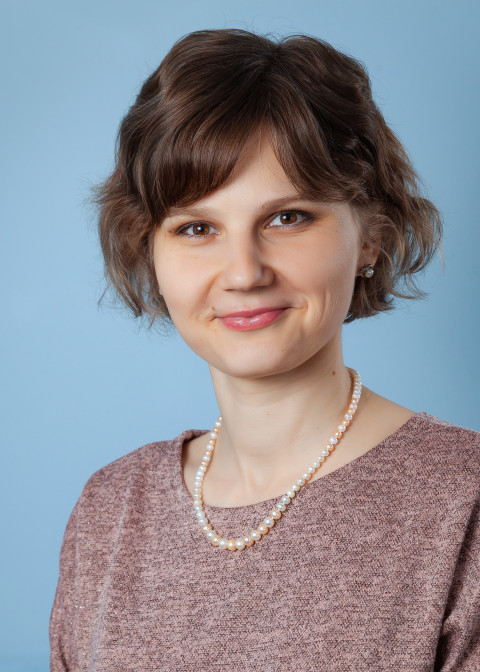 Репетитор Елена Юрьевна