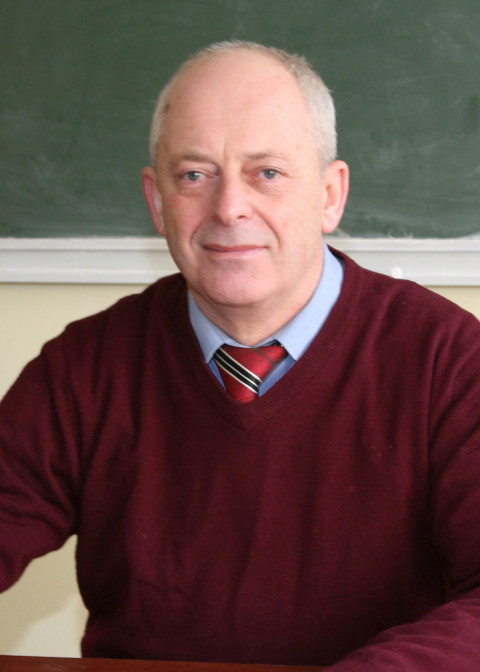 Репетитор Виктор Григорьевич