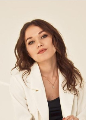 Репетитор Элина Михайловна