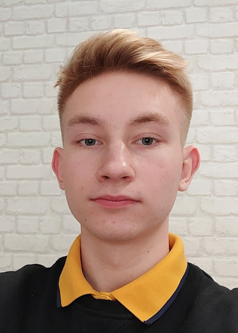 Репетитор Даниил Артемович