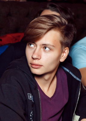 Репетитор Данила Юрьевич