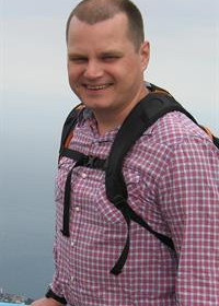 Репетитор Виктор Александрович