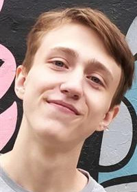 Репетитор Артем Сергеевич