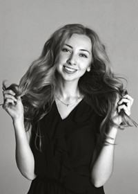 Репетитор Ярославна Владимировна