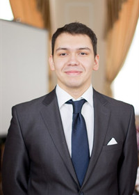 Репетитор Дмитрий Сергеевич