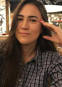 Репетитор Карина Дамировна