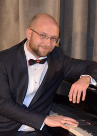 Репетитор Роман Владимирович