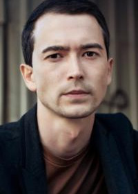 Репетитор Денис Маратович