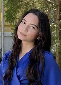 Репетитор Аделя Ильгисовна