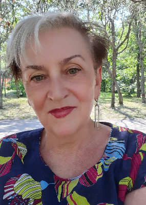 Репетитор Ирина Олимповна