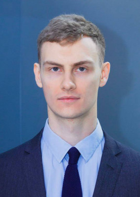 Репетитор Максим Юрьевич