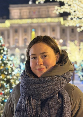 Репетитор Анастасия Артемовна