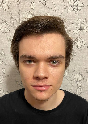 Репетитор Максим Леонидович